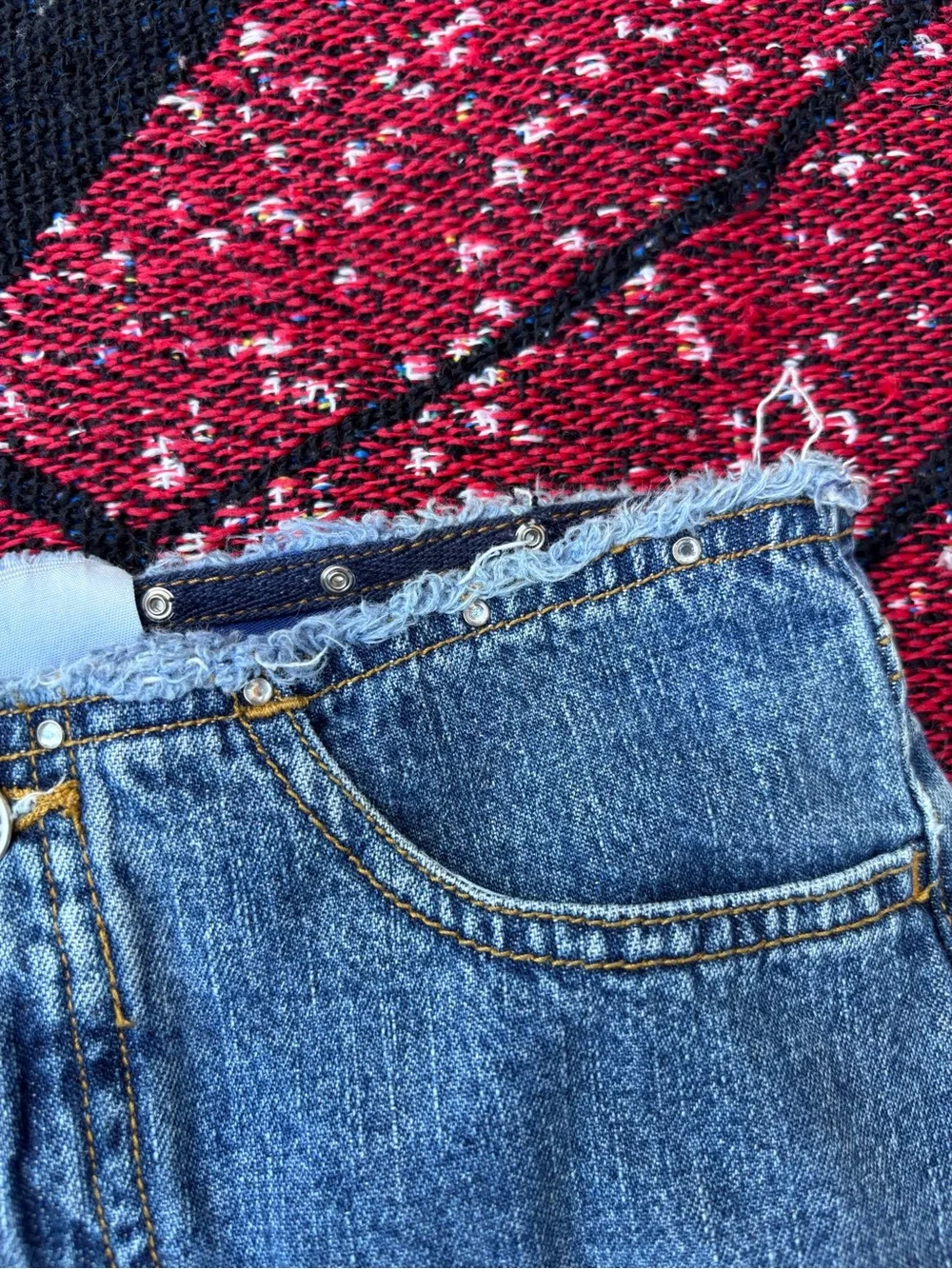 VINTAGE Y2K LIMITED TOO DENIM RHINESTONE WAIST ACCENT GIRLS SKIRT SIZE 8
